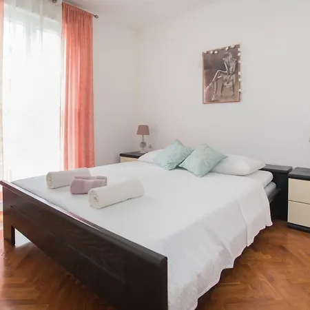 Valerie Apartment *